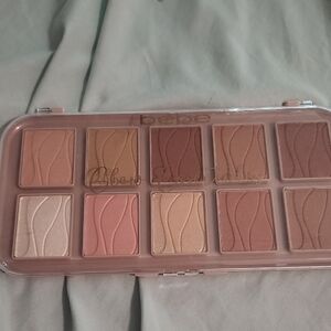 Bebe Essentials Eyeshadow Palette - Warm Neutrals